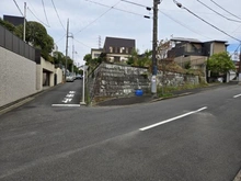 【神奈川県/川崎市高津区下作延】高津区下作延6丁目　土地　2区画 現地：全2区画　右側