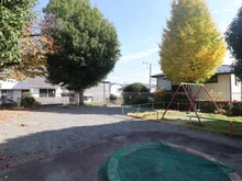 【神奈川県/横浜市港北区高田西】港北区高田西3丁目　古家付土地 高田第七公園（現地より約180m）：