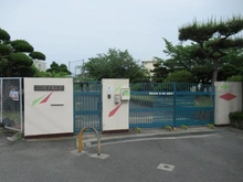 【大阪府/寝屋川市東香里園町】寝屋川市東香里園町　売地 寝屋川市立第六中学校（現地より約600m）：