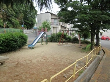 【大阪府/寝屋川市東香里園町】寝屋川市東香里園町　売地 成田西町第１ちびっこ老人憩いの広場（現地より約240m）：