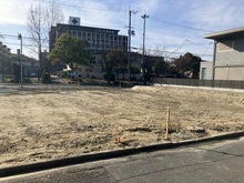 【大阪府/交野市松塚】交野市松塚　売地 現地：対象地は向かって右側