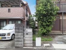 【東京都/府中市新町】府中市新町一丁目 古家付土地 現地：写真右側