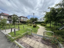 【東京都/杉並区本天沼】杉並区本天沼二丁目　土地 本天沼南公園（現地より約10m）：