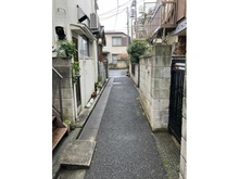 【東京都/北区滝野川】北区滝野川2丁目　売地（古家あり） 前面道路