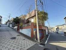 【神奈川県/横浜市港南区芹が谷】港南区芹が谷4丁目　土地 現地（古家あり）