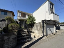 【神奈川県/横浜市港南区芹が谷】横浜市港南区芹が谷4丁目　土地 現地（古家あり）