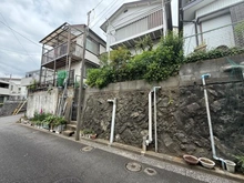 【神奈川県/横浜市戸塚区深谷町】横浜市戸塚区深谷町　土地 現地（古家あり）：対象不動産:中央