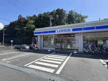 【神奈川県/横浜市戸塚区下倉田町】戸塚区下倉田町　古家付土地  ローソン 明治学院大学南門前店（現地より約390m）