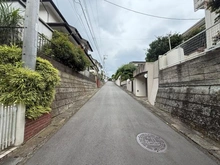 【神奈川県/横浜市栄区本郷台】栄区本郷台5丁目　古屋付土地 前面道路