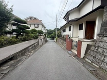 【神奈川県/横浜市栄区本郷台】栄区本郷台5丁目　古屋付土地 前面道路