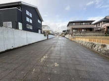 【大阪府/箕面市粟生新家】大阪府箕面市粟生新家5丁目　土地 前面道路