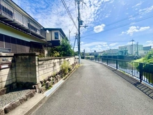 【大阪府/高槻市東上牧】高槻市東上牧二丁目　古家付土地 前面道路