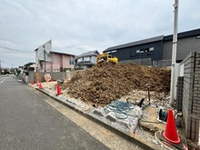 【神奈川県/横浜市青葉区桂台】青葉区桂台2丁目　売地　1区画 現地：解体工事中
2区画中、1区画は写真左側になります。