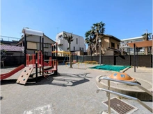 【東京都/文京区西片】文京区西片二丁目土地 西片二丁目児童遊園（現地より約10m）：※南東側隣地