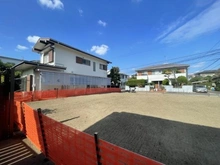 【神奈川県/藤沢市鵠沼松が岡】藤沢市鵠沼松が岡4丁目　土地　A区画 現地：全2区画・左側