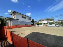 【神奈川県/藤沢市鵠沼松が岡】藤沢市鵠沼松が岡4丁目　土地　A区画 現地：全2区画・左側