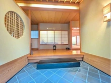 【兵庫県/芦屋市岩園町】芦屋市岩園町 古家付き土地 玄関：沓脱石が設置