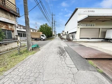 【埼玉県/八潮市大字南川崎】八潮市南川崎八反野　古家付き土地 前面道路