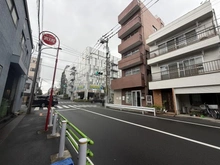 【東京都/墨田区横川】墨田区横川1丁目土地 前面道路：対象物件：写真中央茶色い建物
2026年9月10日現在解体中
