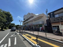 【埼玉県/鶴ヶ島市大字鶴ヶ丘】鶴ヶ島市大字鶴ケ丘　古家付売地 コモディイイダ鶴ヶ島店（現地より約430m）：