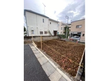 【東京都/世田谷区代沢】世田谷区代沢1丁目 現地：南東側通路から現地を撮影したものです。