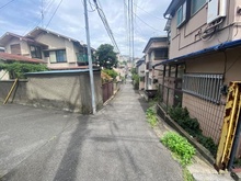 【神奈川県/横浜市中区麦田町】横浜市中区麦田町二丁目　古屋付土地 前面道路：北東側道路