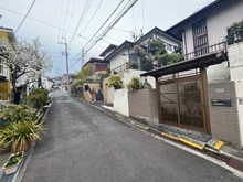 【大阪府/高槻市緑が丘】高槻市緑が丘二丁目　古家付土地 前面道路