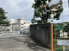 【大阪府/池田市旭丘】池田市旭丘3丁目　建築条件無し土地 池田市立石橋中学校（現地より約420m）