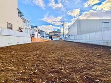 【東京都/練馬区石神井町】練馬区石神井町2丁目土地・B区画 現地：全2区画 写真中央手前