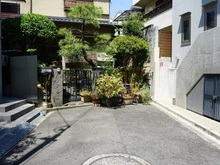 【大阪府/大阪市天王寺区真法院町】大阪市天王寺区真法院町（古家付土地） 前面道路：私道（位置指定道路）側より敷地正面