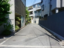 【大阪府/大阪市天王寺区真法院町】大阪市天王寺区真法院町（古家付土地） 前面道路：私道（位置指定道路）の入口