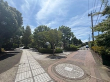 【神奈川県/横浜市旭区柏町】旭区柏町　古家付き土地 四季の径　遊歩道（現地より約240m）：