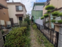 【神奈川県/横浜市瀬谷区三ツ境】横浜市瀬谷区三ツ境　古家付き土地 現地（古家あり）：対象物件：右手奥