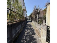 【東京都/東大和市狭山】東大和市狭山3丁目土地 南東側　水路