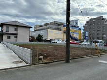 【東京都/町田市旭町】町田市旭町1丁目 土地 周辺にはスーパーやコンビニ等の商業施設が充実しています。
