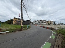 【埼玉県/新座市堀ノ内】新座市堀の内2丁目　資材置場・駐車場用地 B区画 前面道路