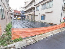 【東京都/江東区塩浜】江東区塩浜2丁目 売地（B区画） 現地：全二区画（B区画：左手前から後方全域）
詳細は区画図をご覧ください。