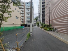 【東京都/港区南麻布】港区南麻布1丁目　土地 前面道路