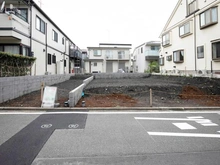 【神奈川県/横浜市神奈川区六角橋】神奈川区六角橋6丁目　B区画/全2区画 現地：全２区画　正面左通路と正面奥