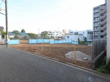 【東京都/世田谷区用賀】世田谷区用賀2丁目　売地　A区画 現地：全2区画。左側A区画、右側B区画