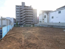 【東京都/世田谷区用賀】世田谷区用賀2丁目　売地　A区画 現地：全2区画。左側A区画、右側B区画