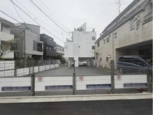 【東京都/目黒区駒場】目黒区駒場二丁目　土地（1号地） 現地：全2区画、1号棟現場（手前側）