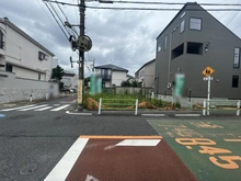 【東京都/大田区南千束】大田区南千束1丁目 建築条件付き 前面道路：東側約7.9m公道（画像手前の道路）