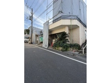 【東京都/大田区南千束】売地　大田区南千束1丁目　NORTH 現地（古家あり）：全3区画/右側、解体中