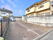 【東京都/町田市図師町】町田市図師町　土地 現地：右の道からフェンス奥まで