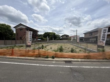 【東京都/稲城市東長沼】稲城市東長沼　3号地 現地：全3区画
中央