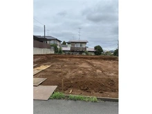 【神奈川県/座間市立野台】座間市立野台3丁目　売地　2号棟 現地：全2区画　2号棟　写真中央　