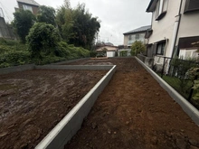 【東京都/町田市大蔵町】町田市大蔵町　土地1号地 現地：全3棟
右から奥