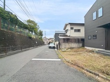 【神奈川県/川崎市麻生区東百合丘】川崎市麻生区東百合丘2丁目　建築条件付き土地 前面道路