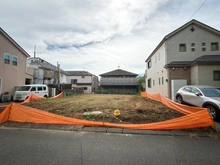 【東京都/町田市鶴川】町田市鶴川3丁目　土地2号地 現地：全2区画
左